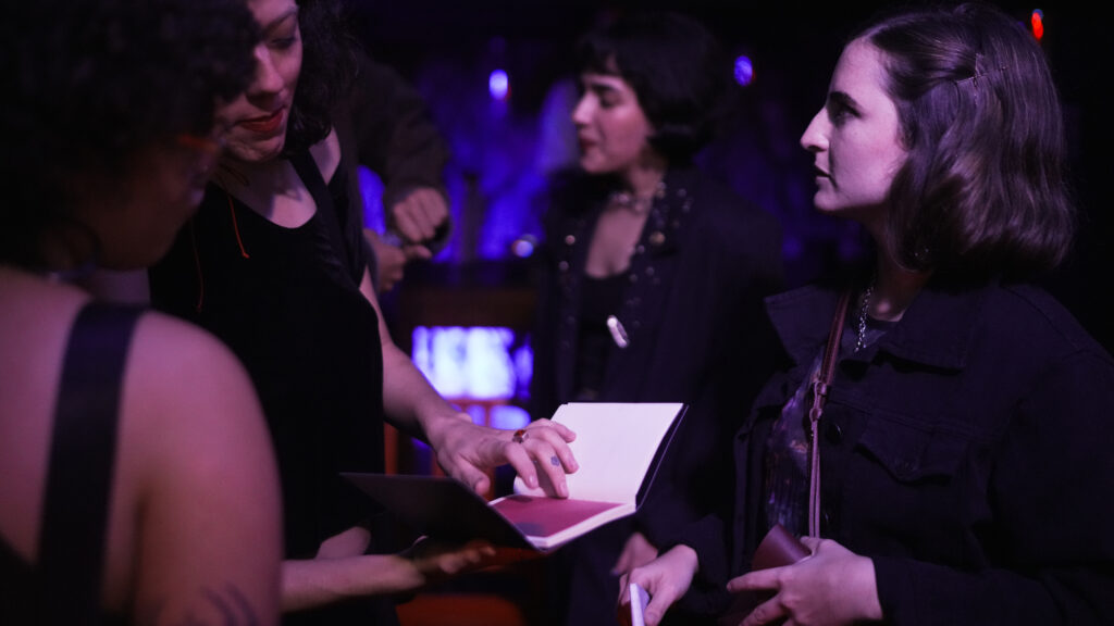 Presentación de Otro colosal desencanto en Guayaquil. Fotos de Lucía Silva Carabajal